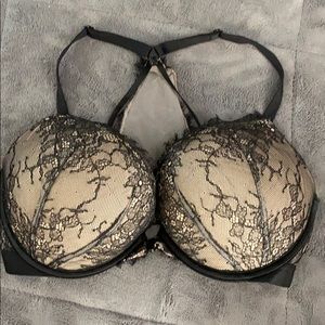 Victoria Secret Bombshell Push up Bra 34D